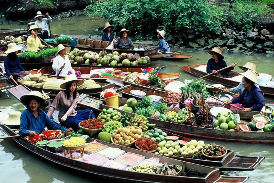 ダムヌンサドアク水上水上マーケット